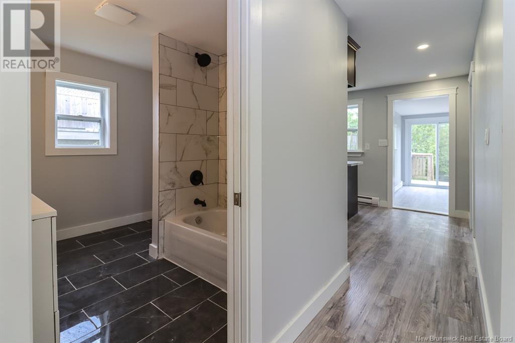 67 Gifford Street, Saint John, New Brunswick  E2M 5K7 - Photo 12 - NB123938