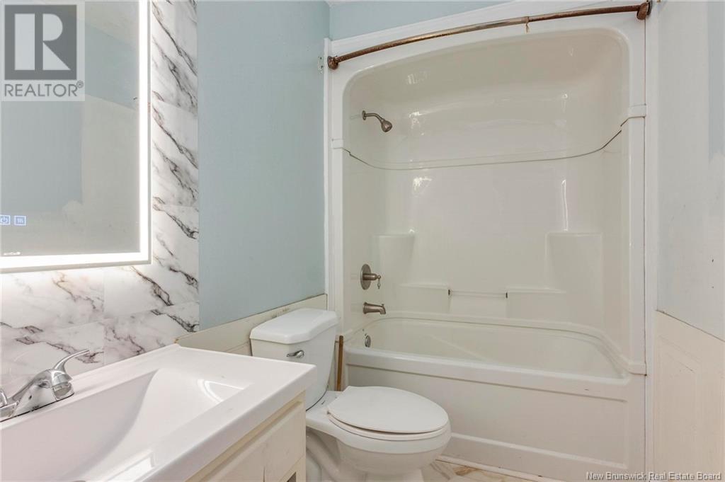 704 Highmeadow Drive, Saint John, New Brunswick  E2J 3V1 - Photo 21 - NB123665