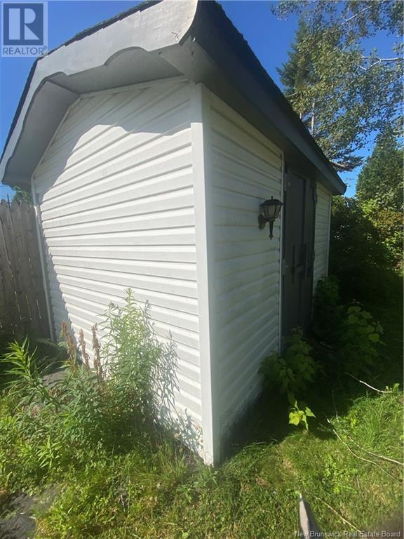 136 Shirley Avenue, Moncton, New Brunswick  E1C 6N7 - Photo 2 - NB123889