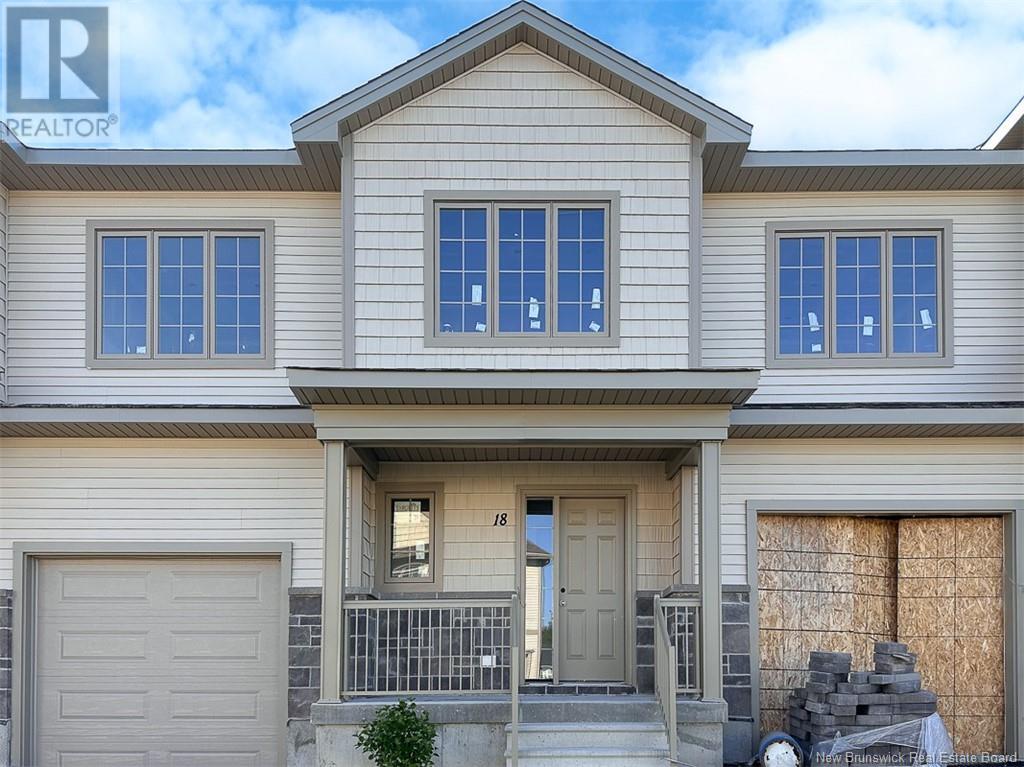 18 Huntingdon Circle, Fredericton, New Brunswick