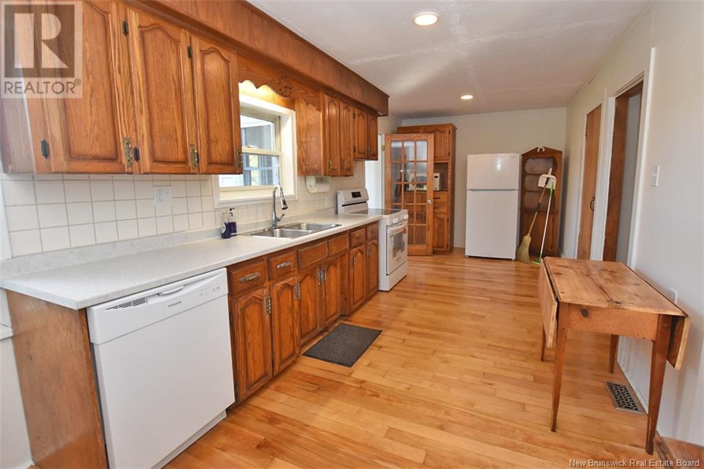 3175 Woodstock Road, Fredericton, New Brunswick  E3C 1R2 - Photo 16 - NB123340