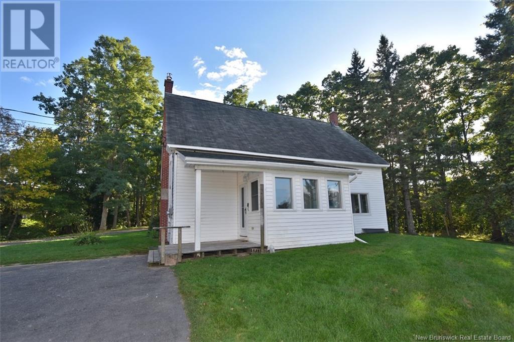 3175 Woodstock Road, Fredericton, New Brunswick  E3C 1R2 - Photo 4 - NB123340