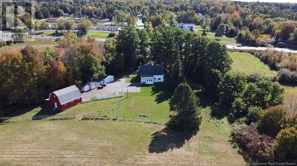 3175 Woodstock Road, Fredericton, New Brunswick  E3C 1R2 - Photo 6 - NB123340