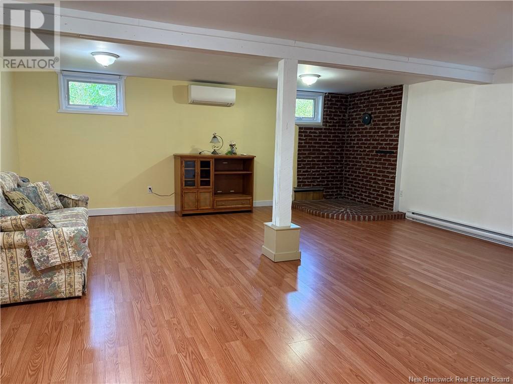 990 Edgewood, Bathurst, New Brunswick  E2A 3T3 - Photo 24 - NB123960