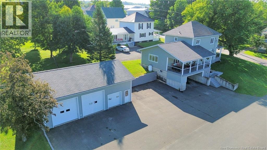 21 Hillcrest Avenue, Hartland, New Brunswick