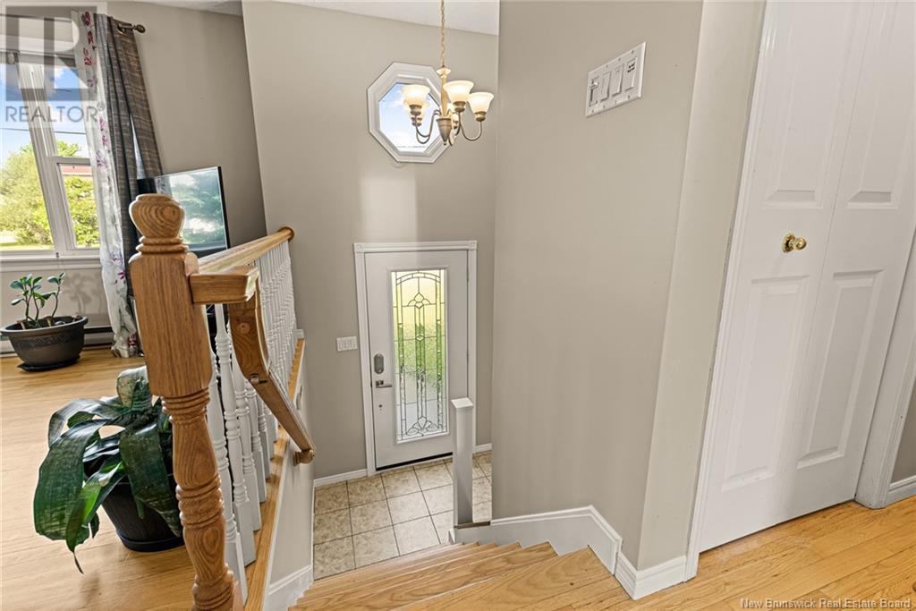 54 Castle, Moncton, New Brunswick  E1A 6M1 - Photo 3 - NB123930