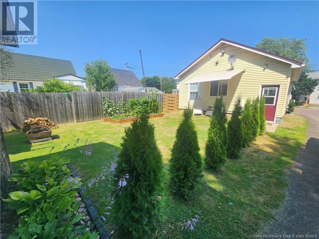 462 High Street, Moncton, New Brunswick  E1C 6E1 - Photo 2 - NB124009