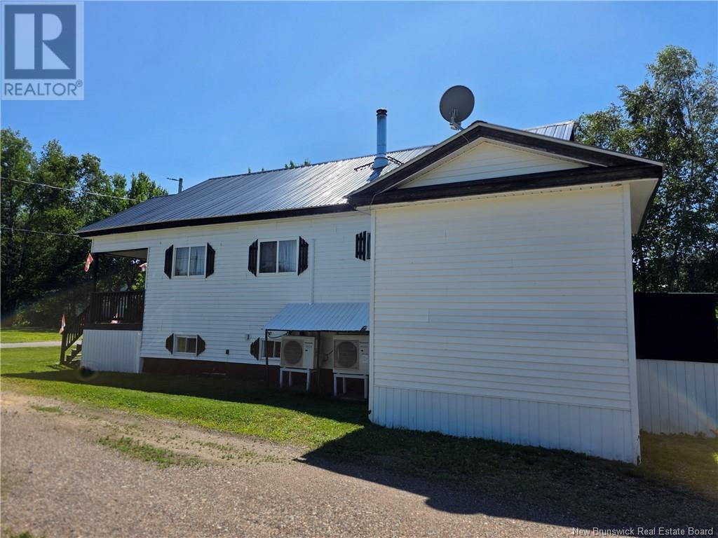 63 First Avenue, Mcadam, New Brunswick  E6J 1S7 - Photo 4 - NB124024