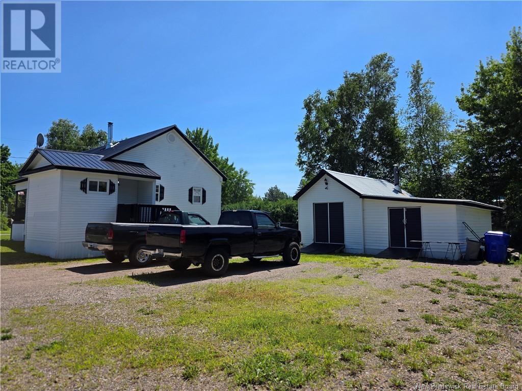 63 First Avenue, Mcadam, New Brunswick  E6J 1S7 - Photo 6 - NB124024
