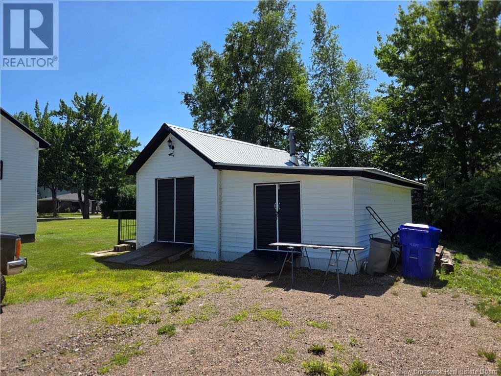 63 First Avenue, Mcadam, New Brunswick  E6J 1S7 - Photo 7 - NB124024