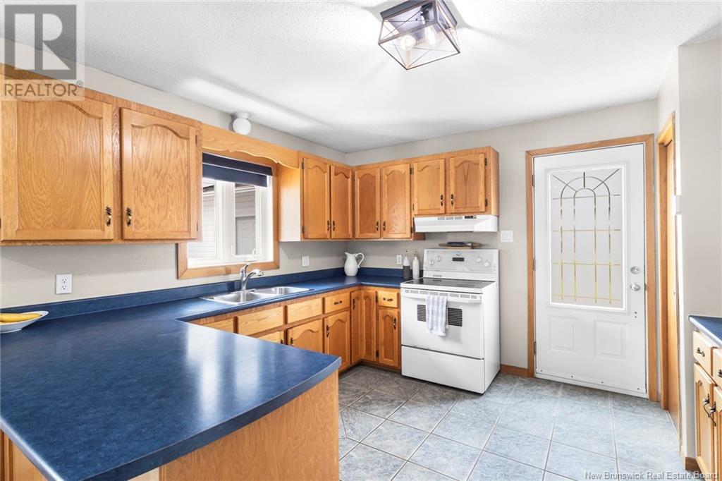 68 Howe Avenue, Beaver Dam, New Brunswick  E3B 8A5 - Photo 15 - NB124007