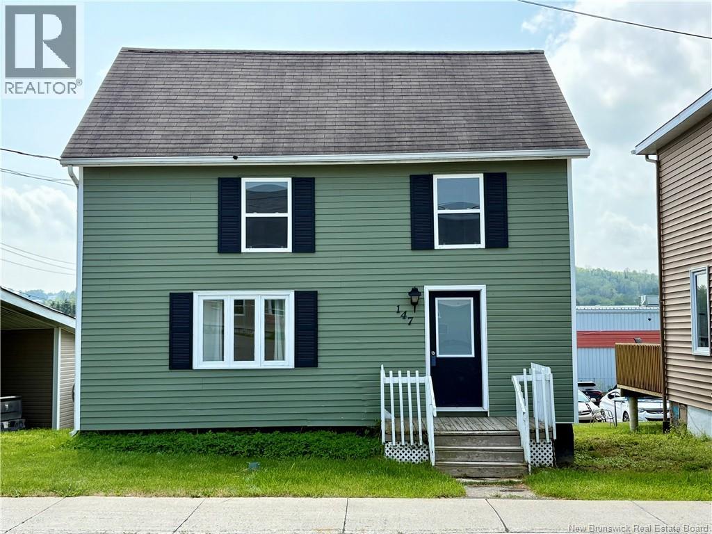 147 Pleasant Street, Grand-Sault/grand Falls, New Brunswick  E3Z 2Y2 - Photo 2 - NB123883