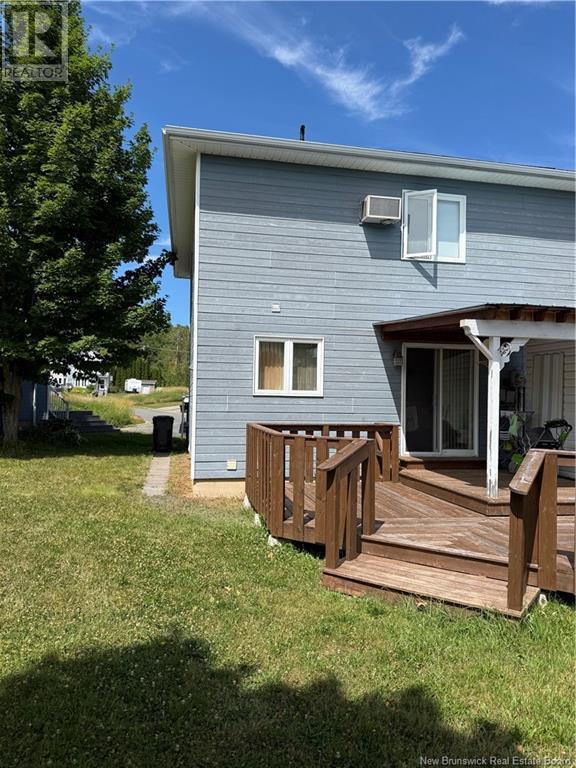 1085 Westbrook Court, Bathurst, New Brunswick  E2A 4X1 - Photo 2 - NB124035