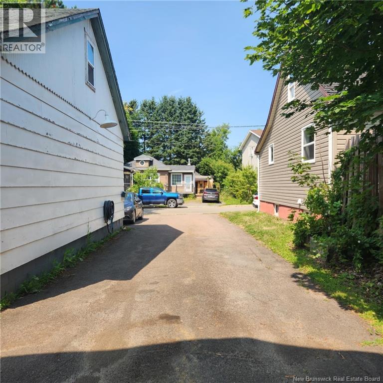 621 Charles Street, Dieppe, New Brunswick  E1A 1Z5 - Photo 23 - NB123954