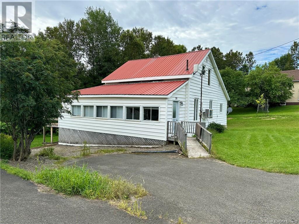 20 Roulston Avenue, Plaster Rock, New Brunswick  E7G 2R2 - Photo 3 - NB123454
