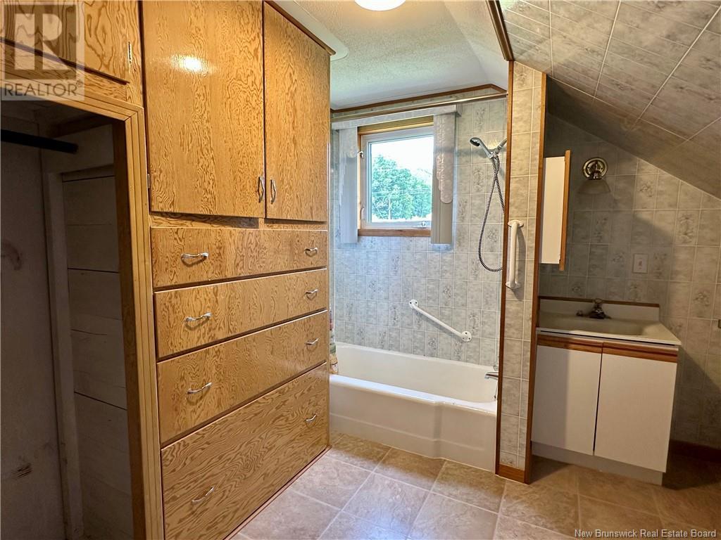 20 Roulston Avenue, Plaster Rock, New Brunswick  E7G 2R2 - Photo 33 - NB123454