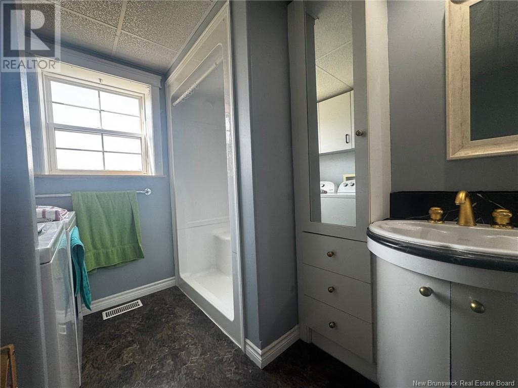 811 Saint Pierre, Rogersville, New Brunswick  E4Y 1L4 - Photo 17 - NB124087