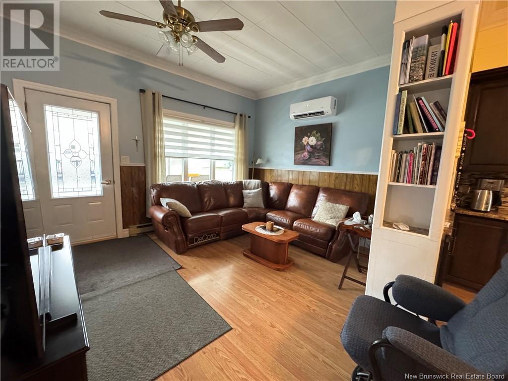 189 Canada Street, Saint-Quentin, New Brunswick  E8A 1J8 - Photo 4 - NB124068