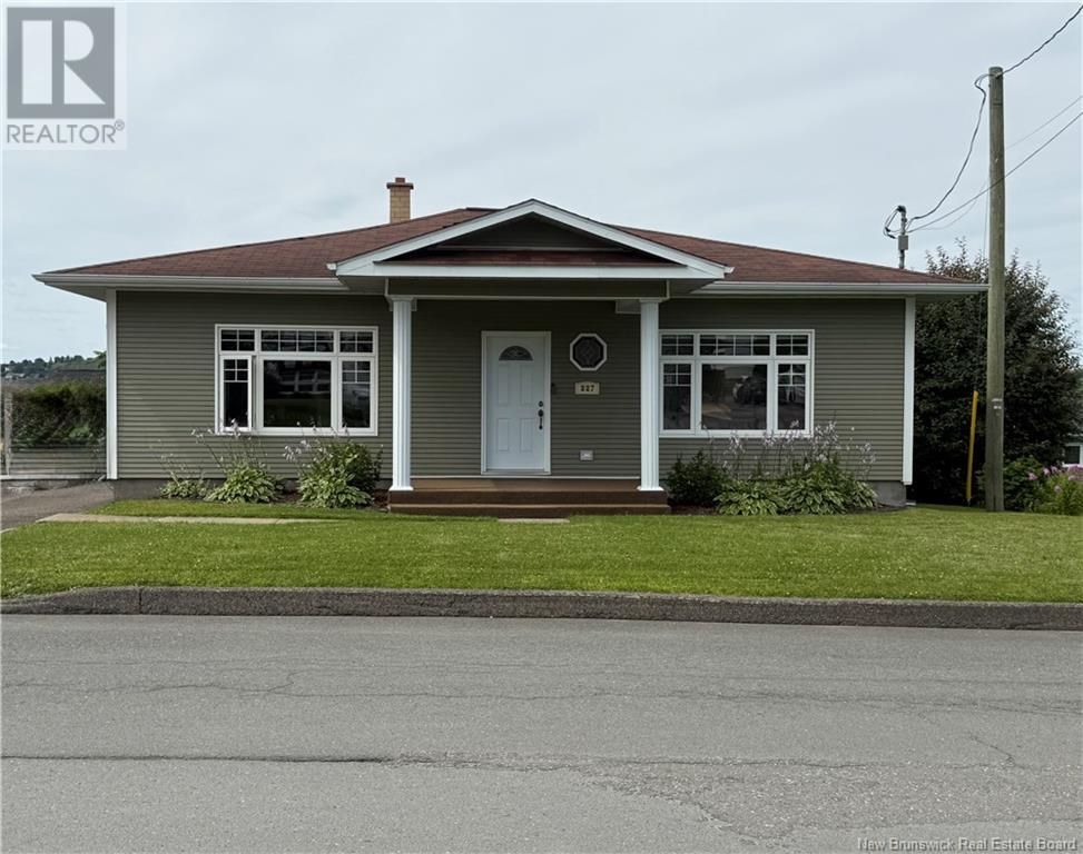 227 St Georges Street, Grand-Sault/grand Falls, New Brunswick  E3Y 1C3 - Photo 2 - NB124096