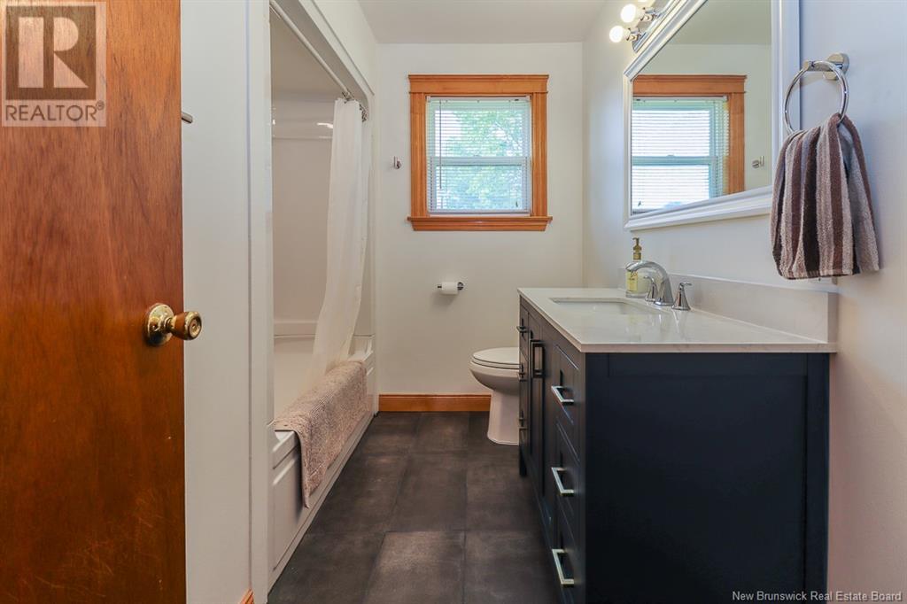 49 Seaward Crescent, Saint John, New Brunswick  E2P 1E5 - Photo 27 - NB124052