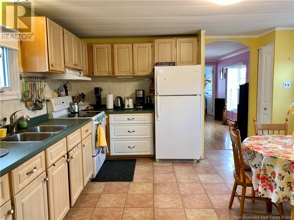 12 Mountain View, Campbellton, New Brunswick  E3N 3K9 - Photo 8 - NB124082