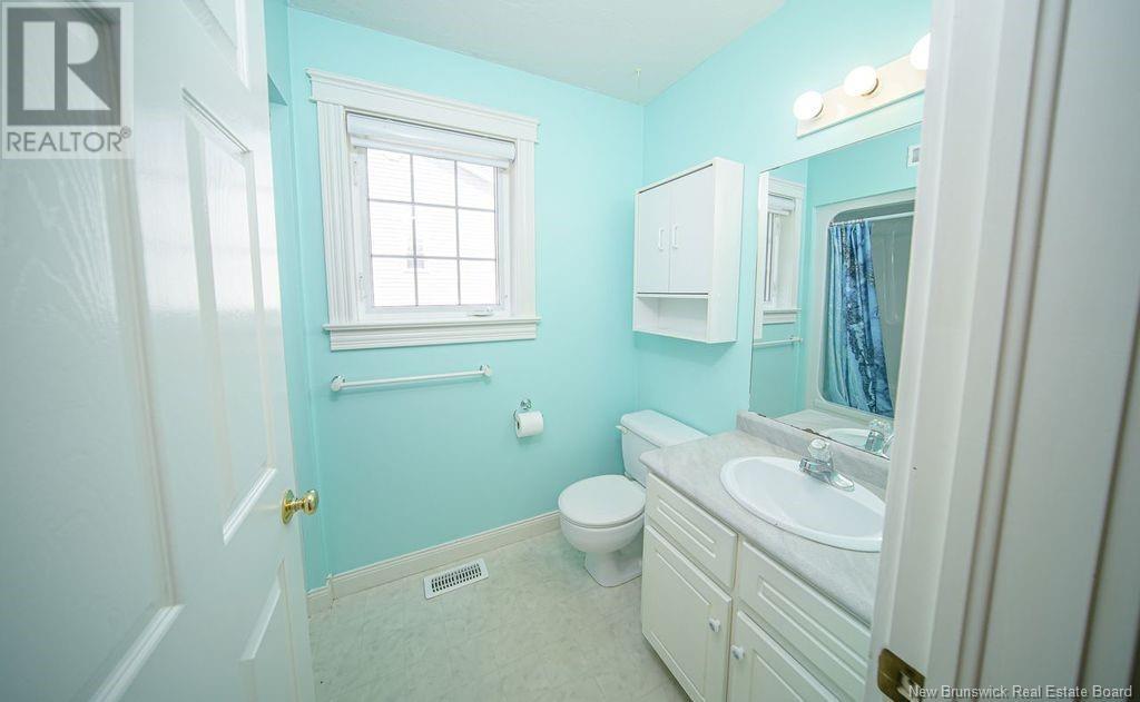 39 Amberwood Lane, Fredericton, New Brunswick  E3C 1L7 - Photo 10 - NB124152