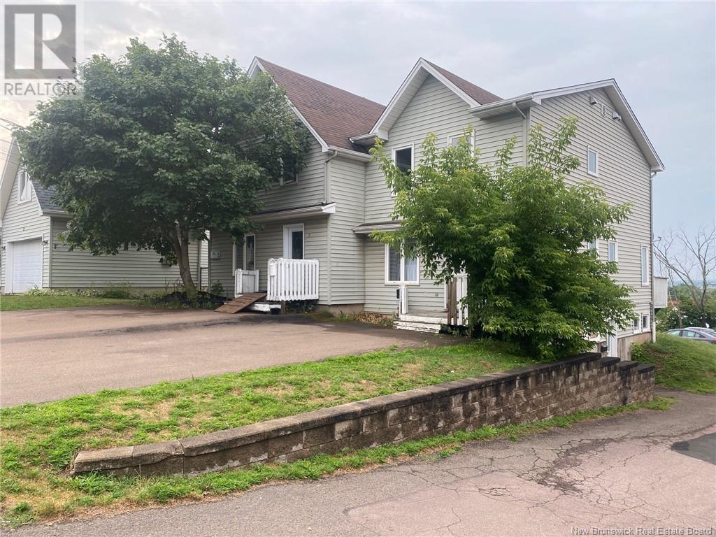 2-4 Donald Avenue, Moncton, New Brunswick  E1A 3A6 - Photo 2 - NB123923