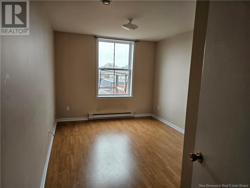 593 Main Street, Sussex, New Brunswick  E4E 7H5 - Photo 5 - NB124219