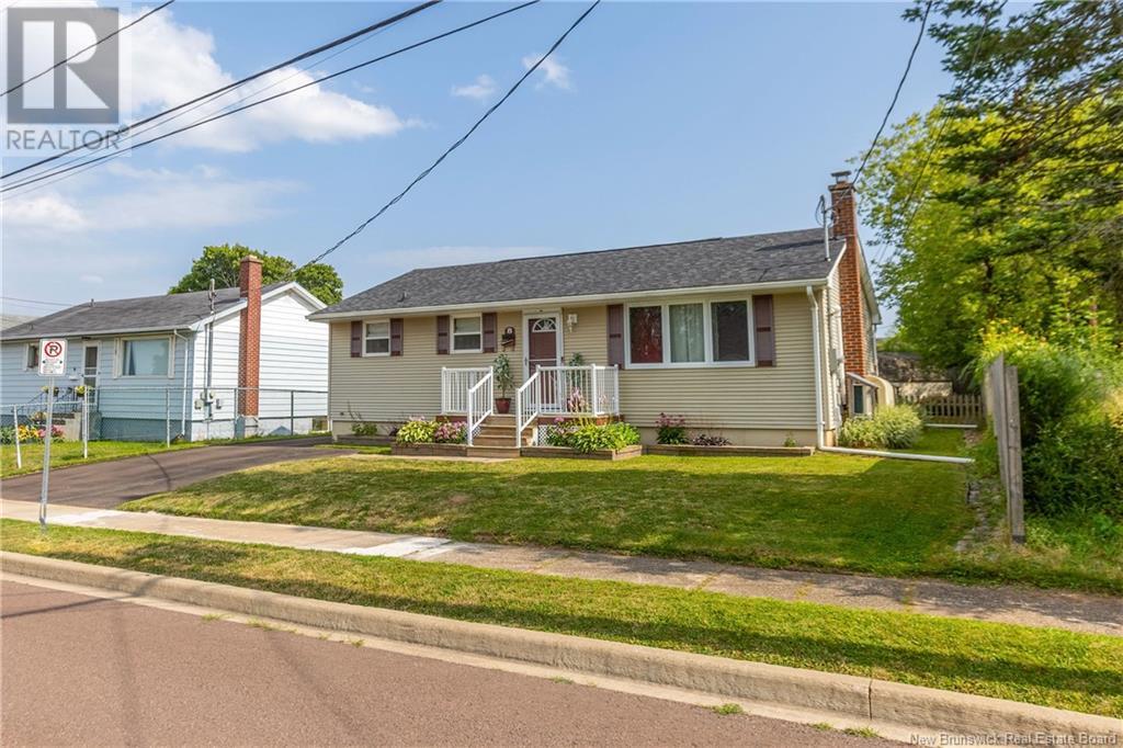 8 Black Street, Moncton, New Brunswick  E1C 4C3 - Photo 2 - NB123970