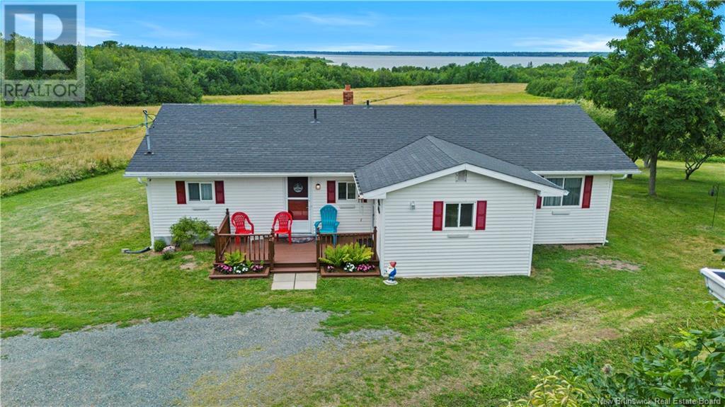 5271 Route 105, Whites Cove, New Brunswick