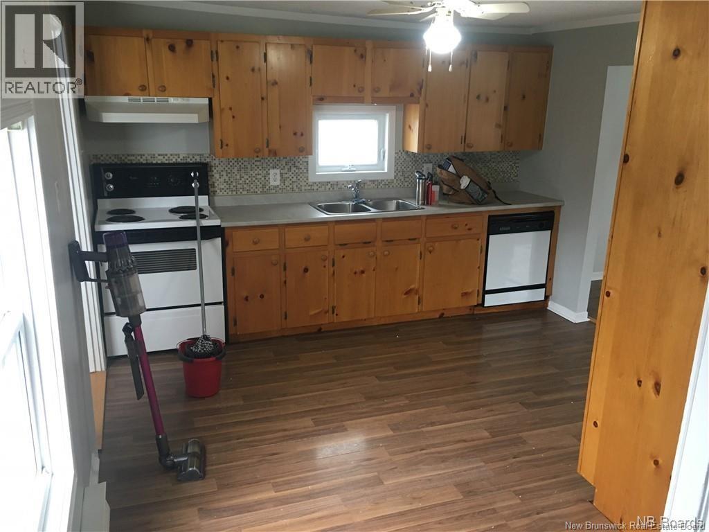 123 St. James Street, Woodstock, New Brunswick  E7M 2T3 - Photo 11 - NB124190