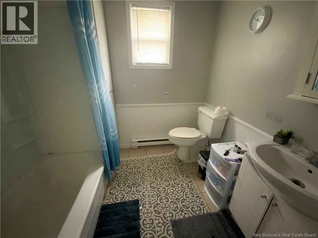 123 St. James Street, Woodstock, New Brunswick  E7M 2T3 - Photo 25 - NB124190
