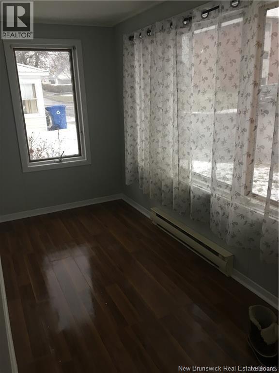 123 St. James Street, Woodstock, New Brunswick  E7M 2T3 - Photo 6 - NB124190