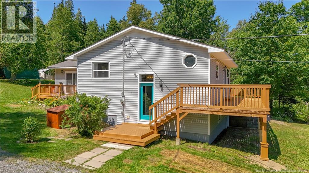 1866 Route 105, Mactaquac, New Brunswick  E6L 1C5 - Photo 2 - NB124177
