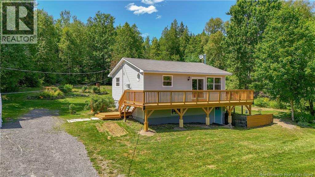 1866 Route 105, Mactaquac, New Brunswick  E6L 1C5 - Photo 37 - NB124177
