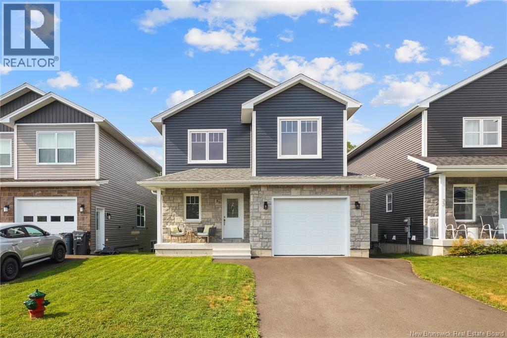 27 Weavers Way, Fredericton, New Brunswick  E3A 3P8 - Photo 2 - NB124302