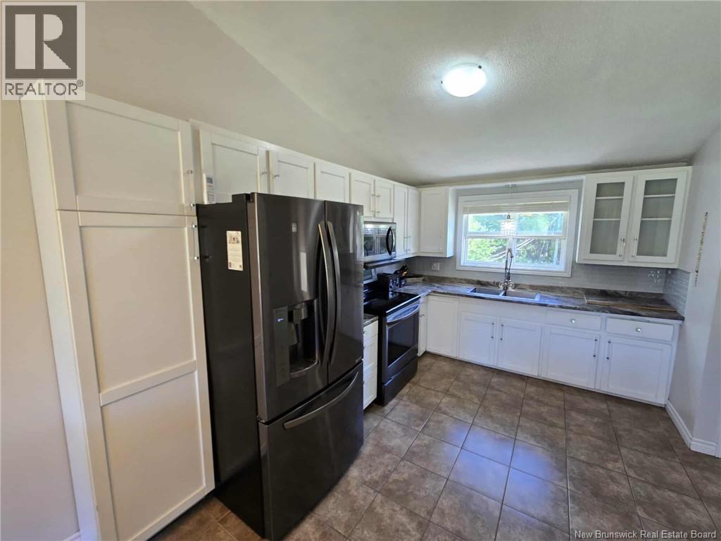 363 Heritage Street, Beresford, New Brunswick  E8K 2C7 - Photo 10 - NB124320