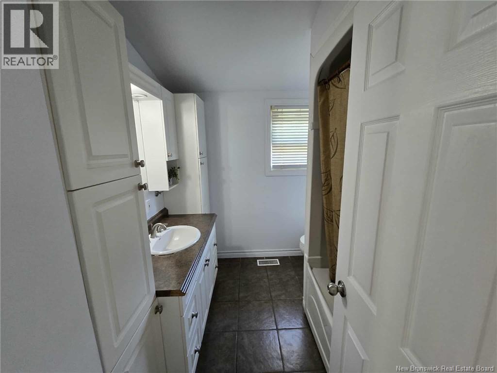 363 Heritage Street, Beresford, New Brunswick  E8K 2C7 - Photo 22 - NB124320