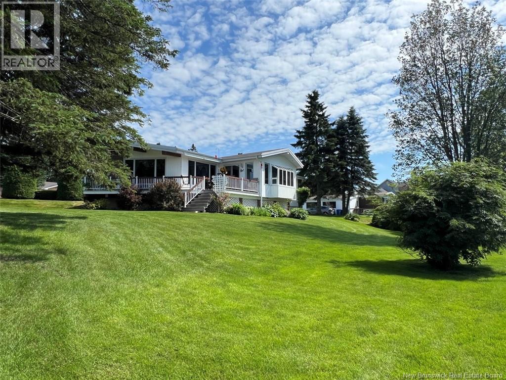 15 Leblond Street, Edmundston, New Brunswick  E3V 4K9 - Photo 41 - NB124106
