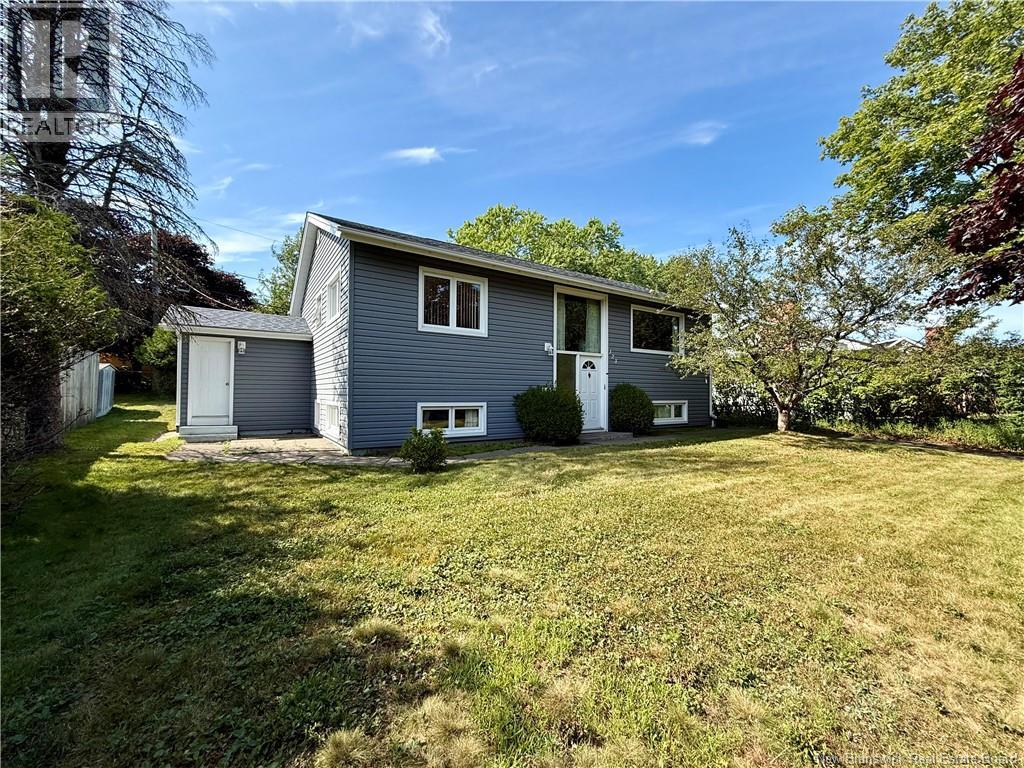 123 Valley View Crescent, Saint John, New Brunswick  E2M 4L4 - Photo 1 - NB124341