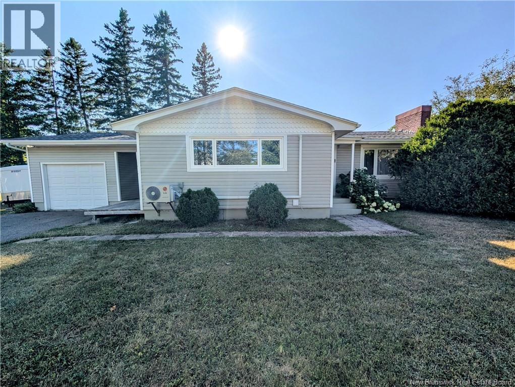934 Hay Crescent, Bathurst, New Brunswick  E2A 3S2 - Photo 2 - NB124333