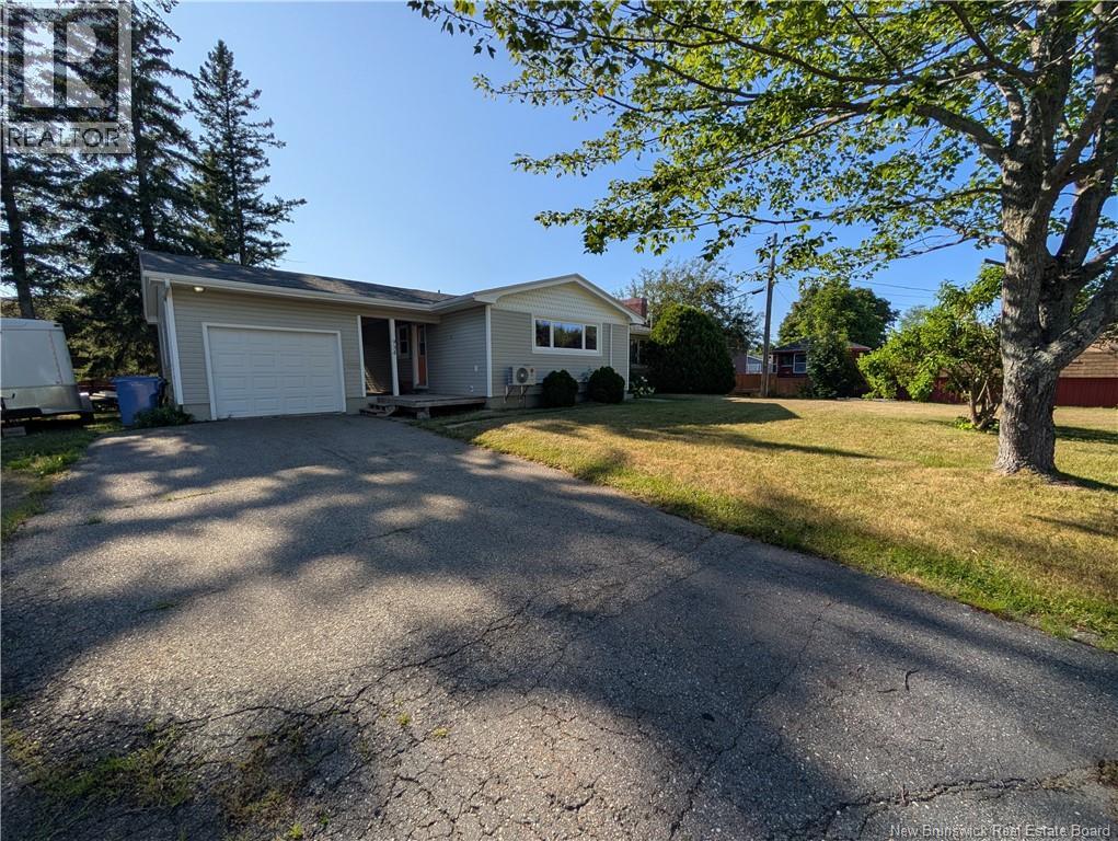 934 Hay Crescent, Bathurst, New Brunswick  E2A 3S2 - Photo 4 - NB124333