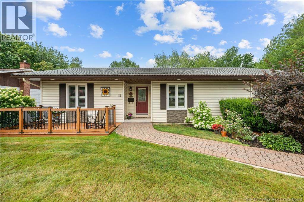115 Canusa, Riverview, New Brunswick  E1B 2W6 - Photo 2 - NB124365