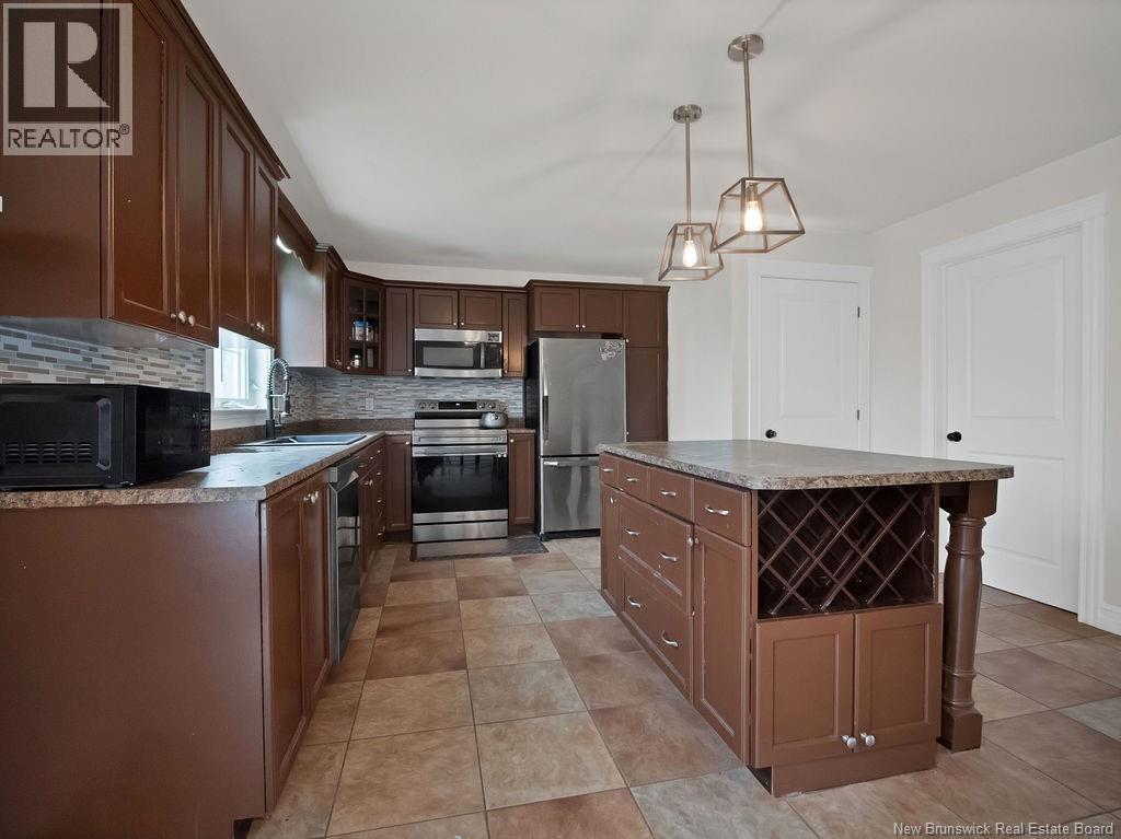 108 Houlahan Street, Dieppe, New Brunswick  E1A 3J1 - Photo 6 - NB124403