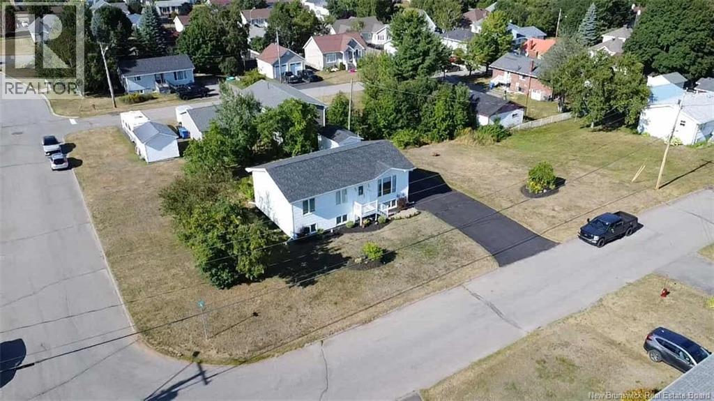 894 Poirier, Bathurst, New Brunswick  E2A 2T8 - Photo 4 - NB124380