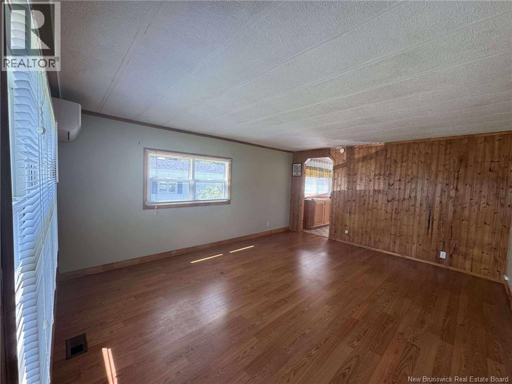 121 Eastwood Street, Fredericton, New Brunswick  E3B 6P7 - Photo 4 - NB124411