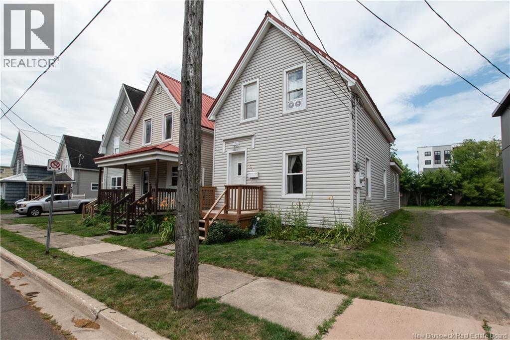 60 Elm Street, Moncton, New Brunswick  E1C 5T6 - Photo 3 - NB124504