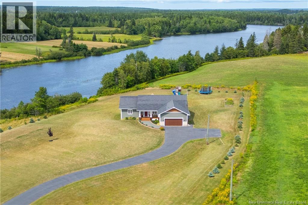 99 Walker Road, Sackville, New Brunswick  E4K 3K4 - Photo 2 - NB124295