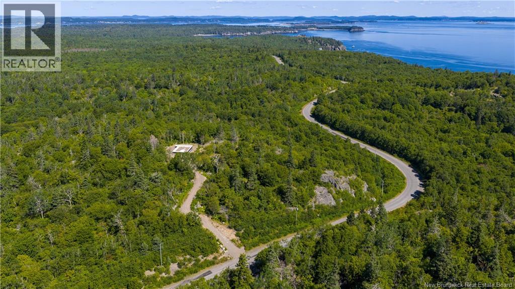 643 Fundy Drive, Wilsons Beach, New Brunswick  E5E 1Y7 - Photo 3 - NB124560