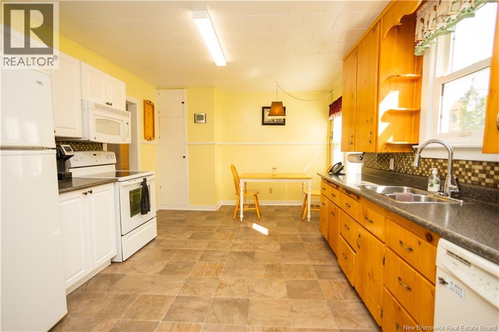 12 Beech Street, Mcadam, New Brunswick  E6J 1V8 - Photo 21 - NB124563